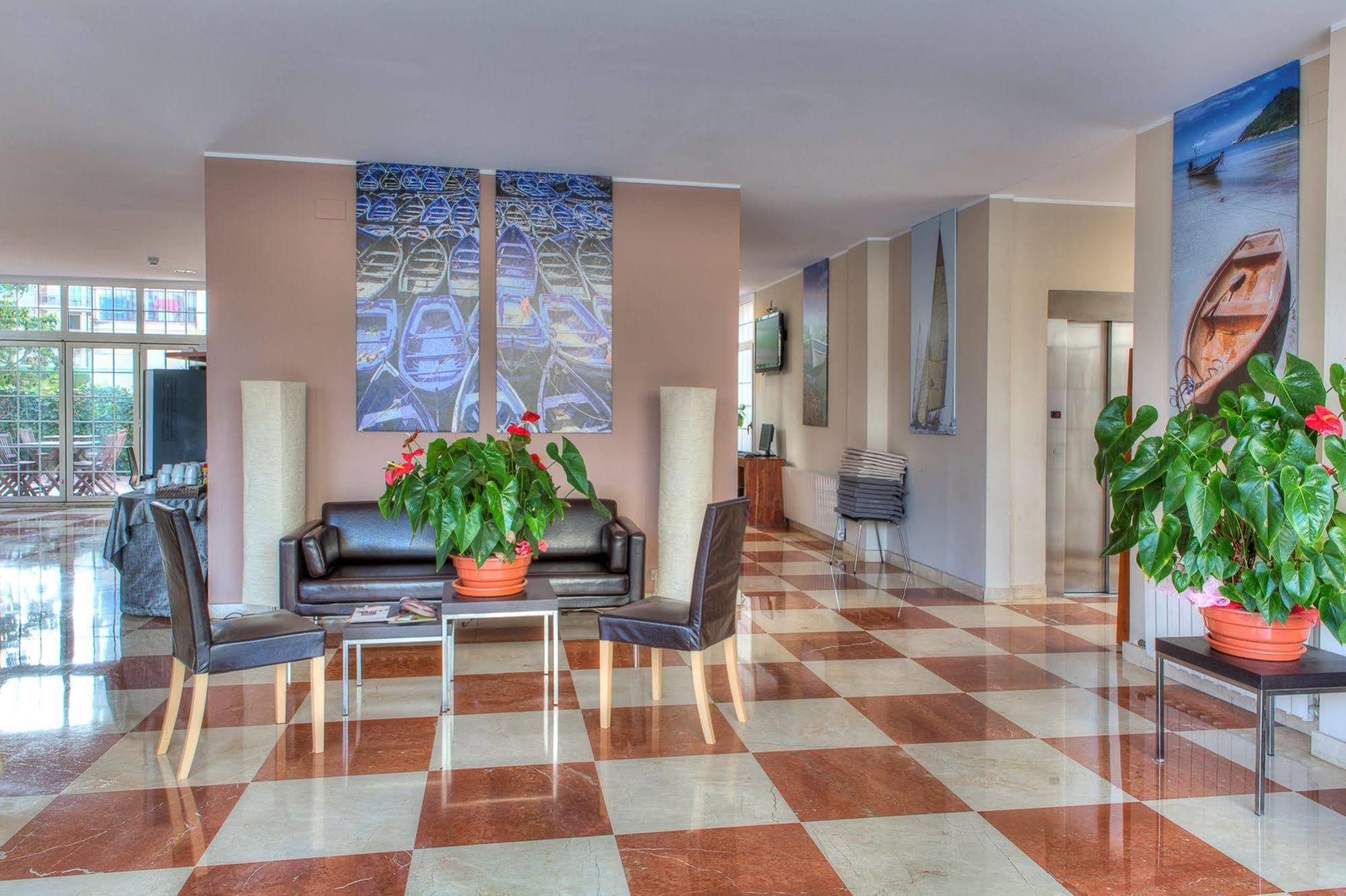 Hotel Calafell Platja Mar Ngoại thất bức ảnh
